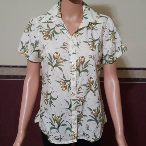 BASIC EITIONS IVORY/GREEN FLORAL SHORT SLEEVE BUTTON FRONT BLOUSE SIZE S NWOT - Picture 1 of 7